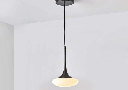 Подвесной светильник от фабрики CVL Luminaires модель Louis Suspension Lamp