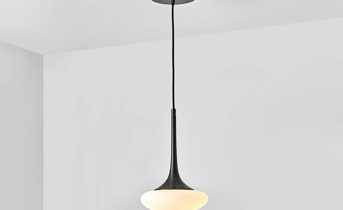 Подвесной светильник от фабрики CVL Luminaires модель Louis Suspension Lamp