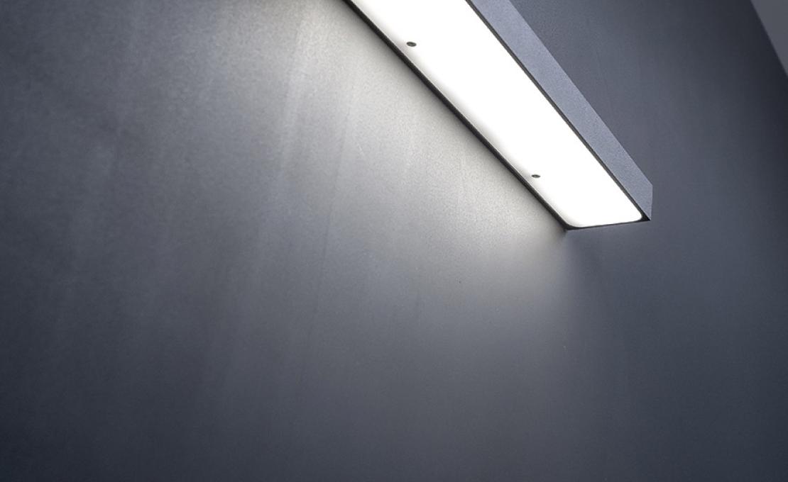 Настенный Светильник от фабрики Davide Groppi модель 1A3310300.