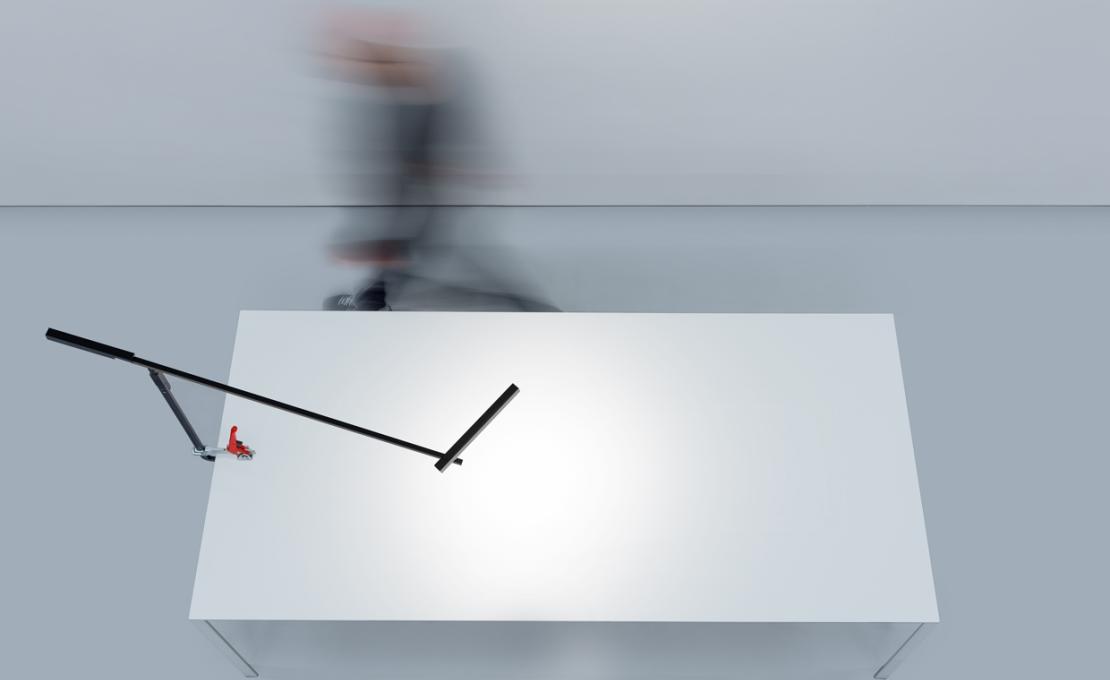 Настольная лампа от фабрики Davide Groppi модель 1A2520400.