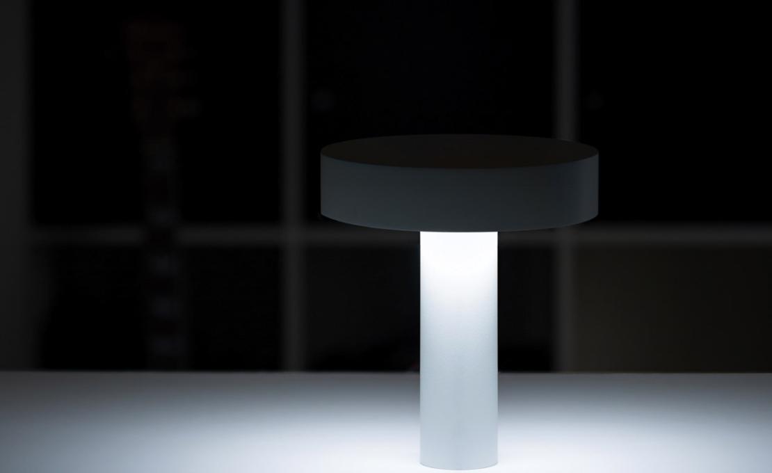 Настольная лампа от фабрики Davide Groppi модель 1A2610300.30.00