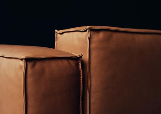 Диван от фабрики De Sede модель DS-21-SOFA