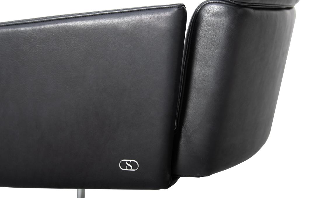 Стул от фабрики De Sede модель DS-414- CANTILEVER  ARMREST