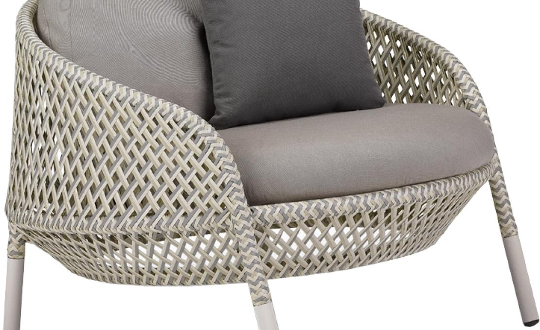 Уличное кресло от фабрики Dedon модель Ahnda Lounge 