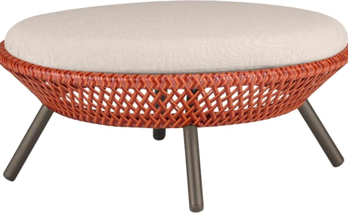 Уличный пуф от фабрики Dedon модель Ahnda Foot