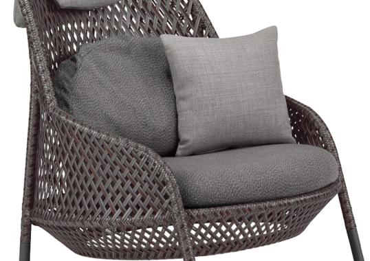 Уличное кресло от фабрики Dedon модель Ahnda Wing 