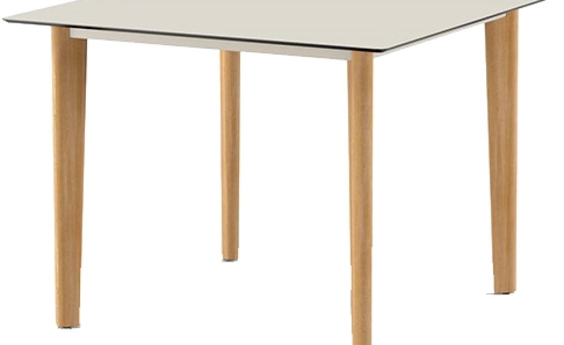 Уличный стол от фабрики Dedon модель AIIR Table