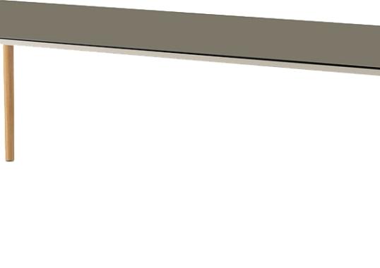 Уличный стол от фабрики Dedon модель AIIR Table