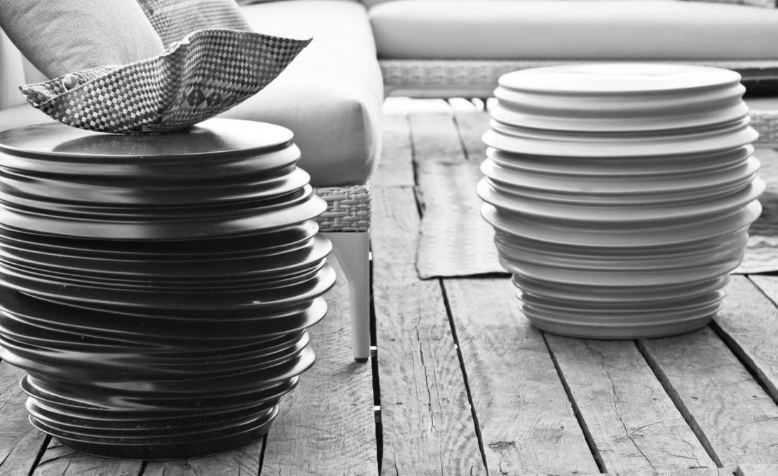 Уличный стол от фабрики Dedon модель 053089