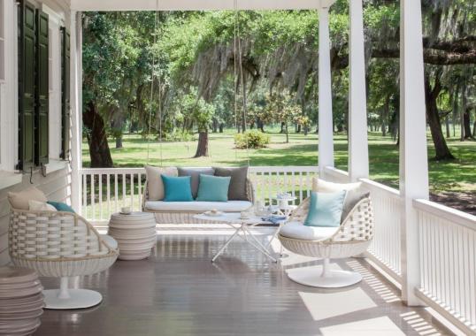 Уличный стол от фабрики Dedon модель 053089