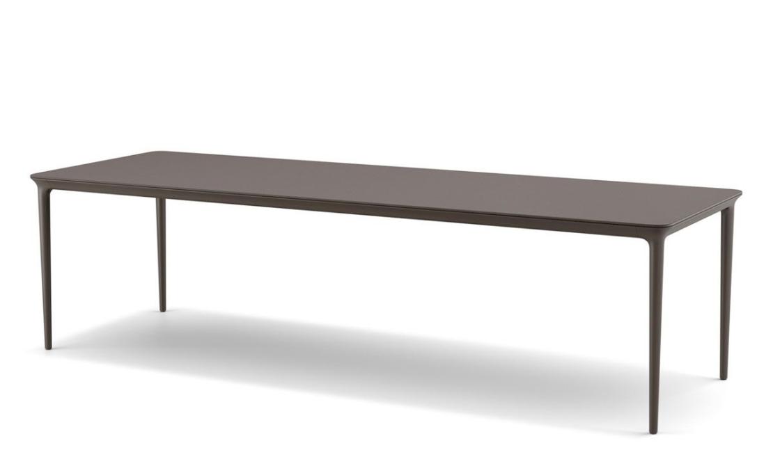 Уличный стол от фабрики Dedon модель Bellmonde Table