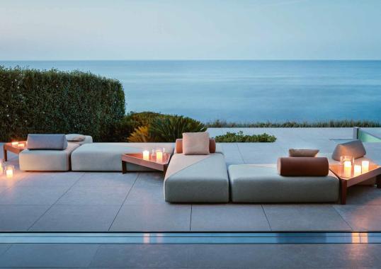 Уличный диван от фабрики Dedon модель Brixx Modular Sofa