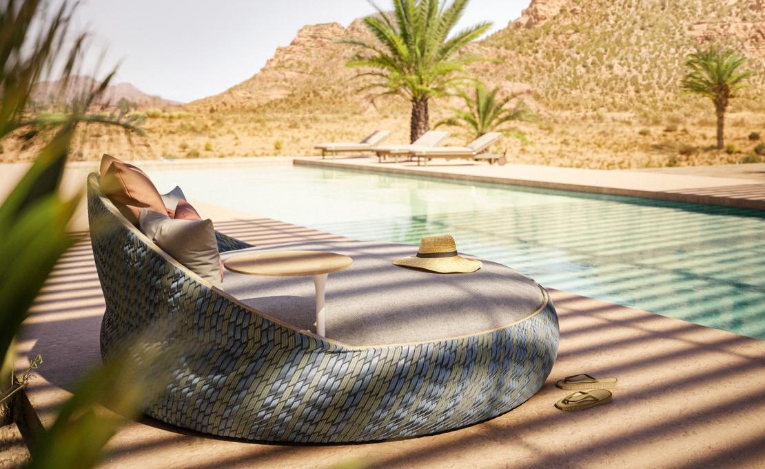 Уличный диван от фабрики Dedon модель Dala Loveseat