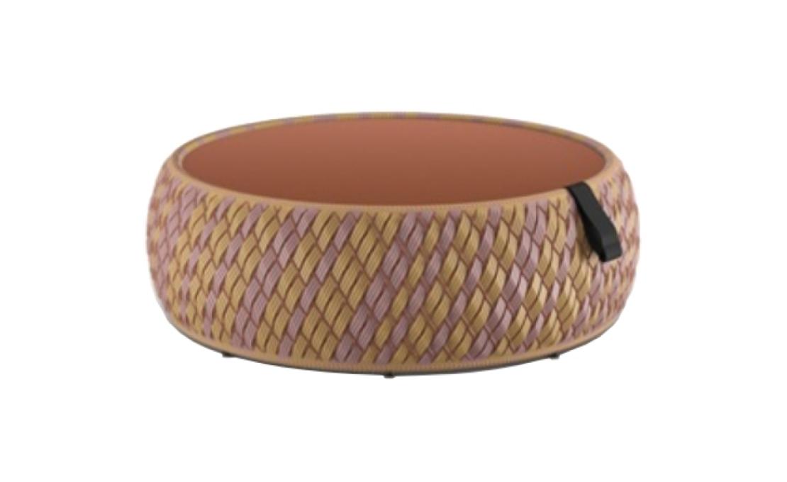 Уличный стол от фабрики Dedon модель Dala  