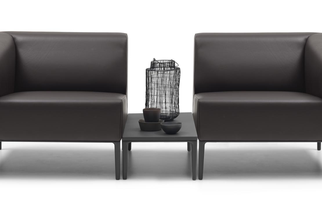 Журнальный столик от фабрики De Sede модель DS-161-