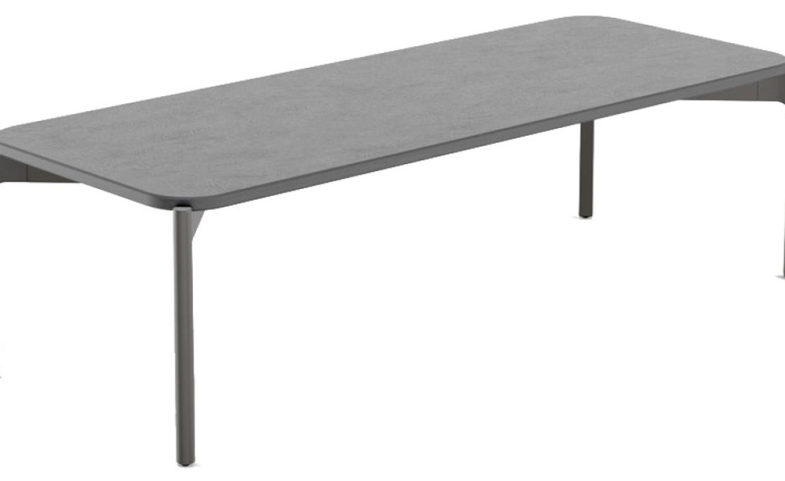 Уличный стол от фабрики Dedon модель Izon 