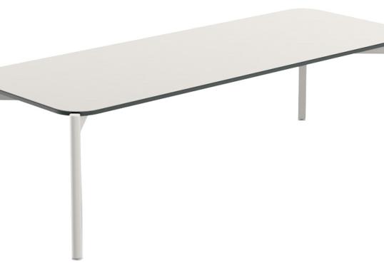 Уличный стол от фабрики Dedon модель Izon 