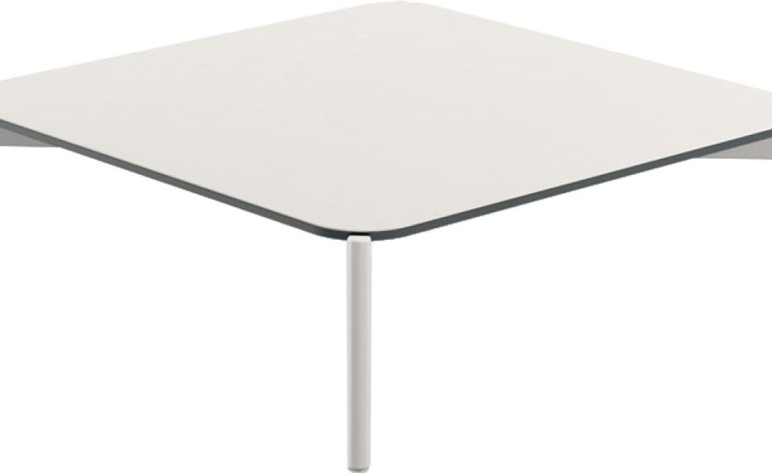 Уличный стол от фабрики Dedon модель Izon 