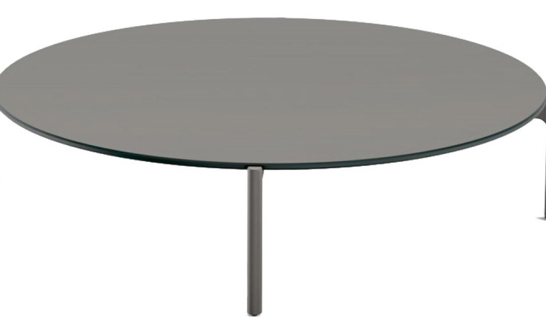 Уличный стол от фабрики Dedon модель Izon 