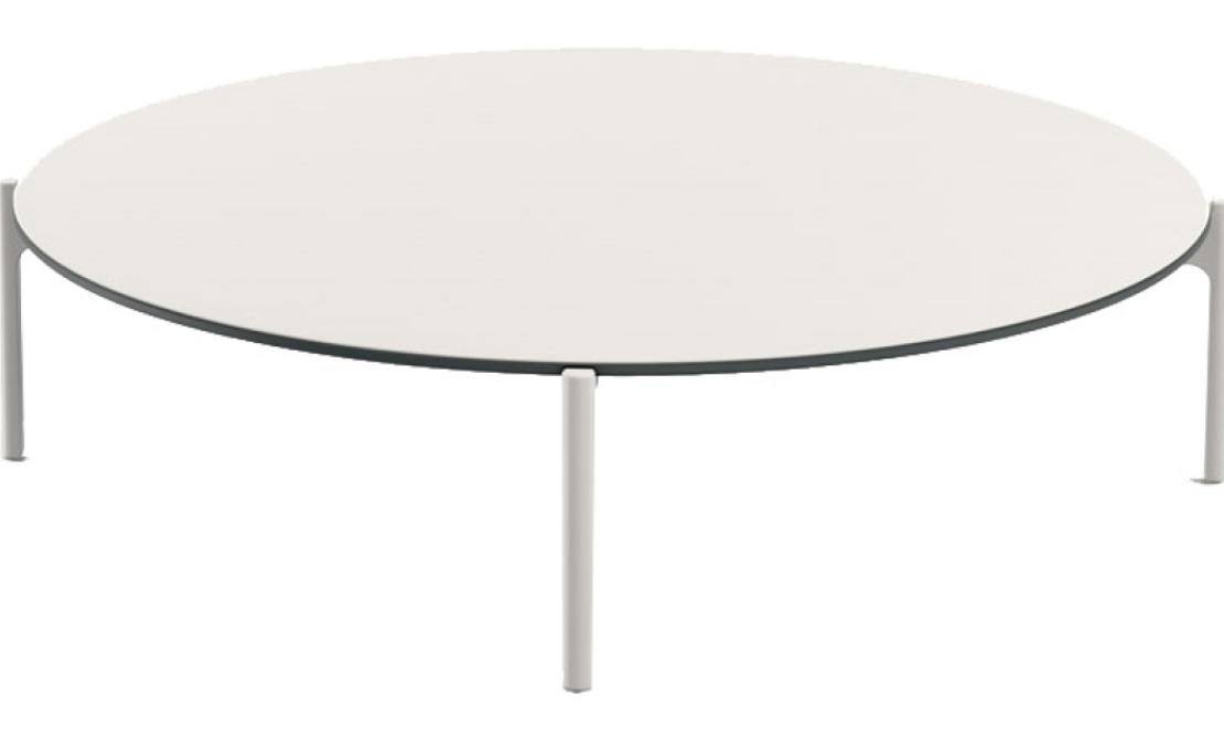 Уличный стол от фабрики Dedon модель Izon 