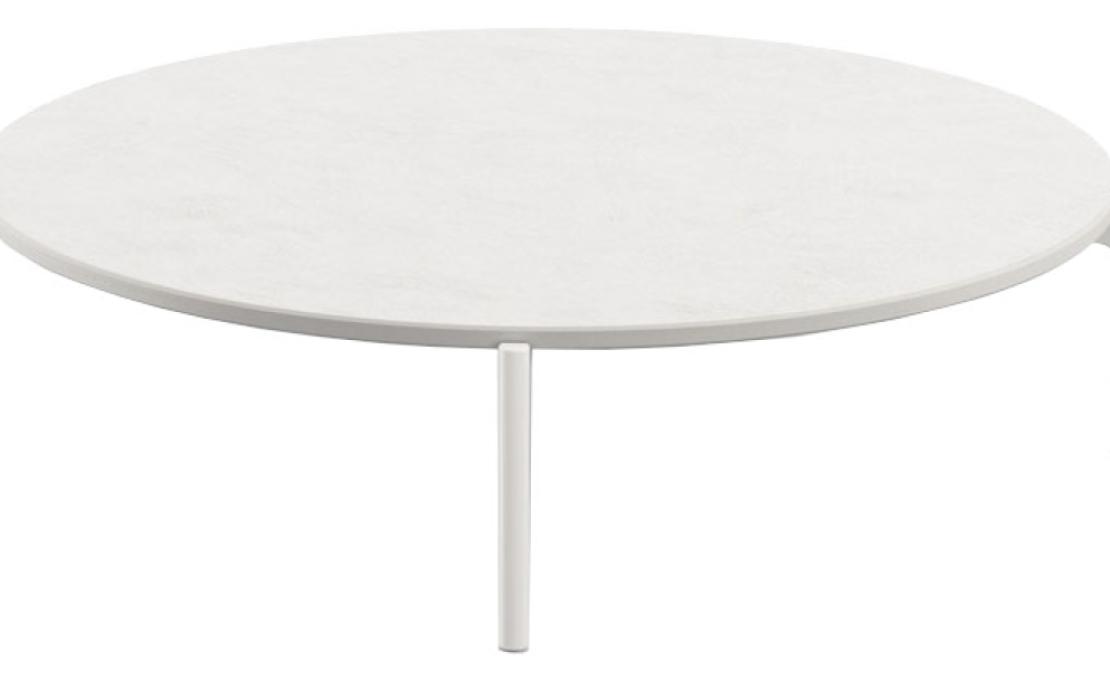 Уличный стол от фабрики Dedon модель Izon 