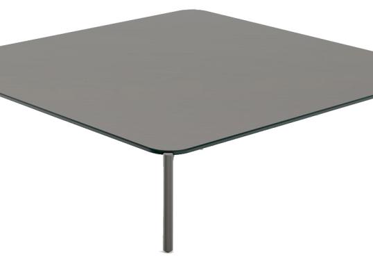 Уличный стол от фабрики Dedon модель Izon 