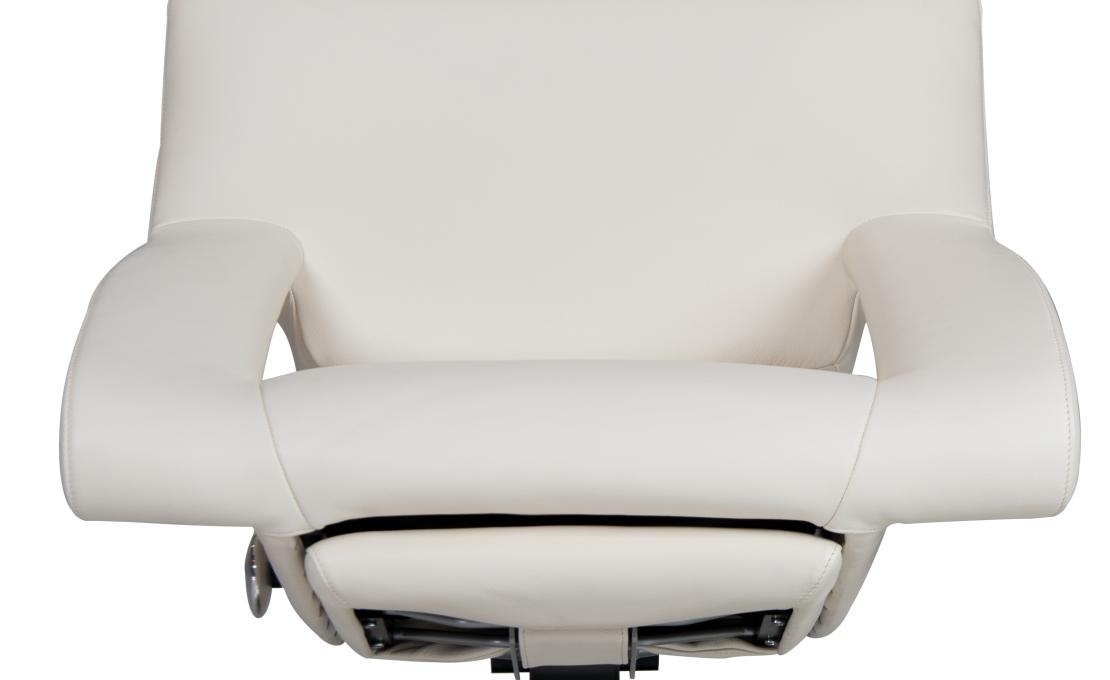 Кресло от фабрики De Sede модель DS-255-ARM