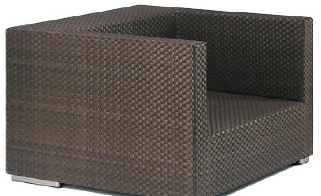 Уличное кресло от фабрики Dedon модель Lounge Arm 