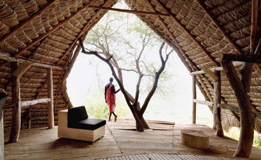 Уличное кресло от фабрики Dedon модель Lounge Arm 