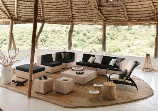 Уличное кресло от фабрики Dedon модель Lounge Arm 