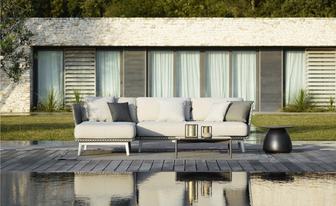 Уличный диван от фабрики Dedon модель Mbarq Modular Sofa