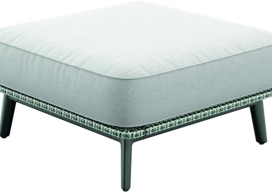 Уличный пуф от фабрики Dedon модель Mbarq Foot