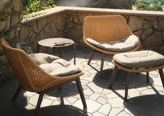 Уличный пуф от фабрики Dedon модель Mbrace Alu Foot