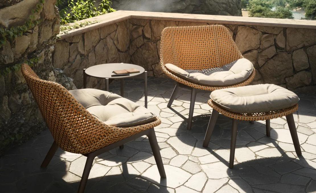 Уличный пуф от фабрики Dedon модель Mbrace Alu Foot