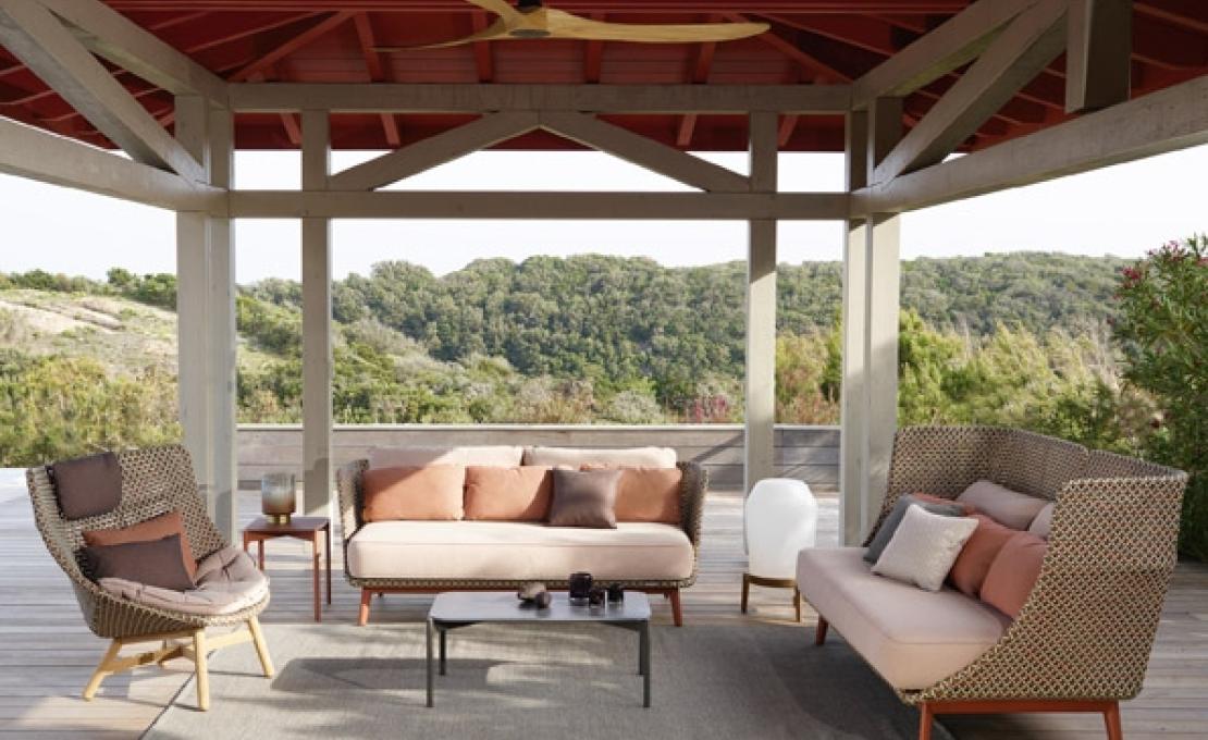 Уличный диван от фабрики Dedon модель Mbarq Modular Sofa