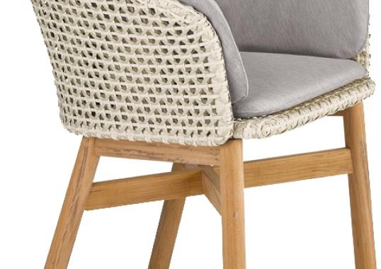 Уличный стул от фабрики Dedon модель Mbrace Arm