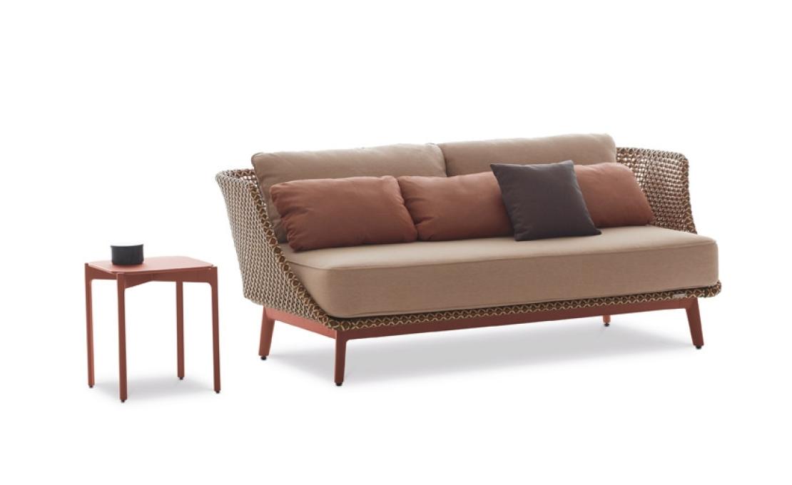 Уличный диван от фабрики Dedon модель Mbarq Sofa