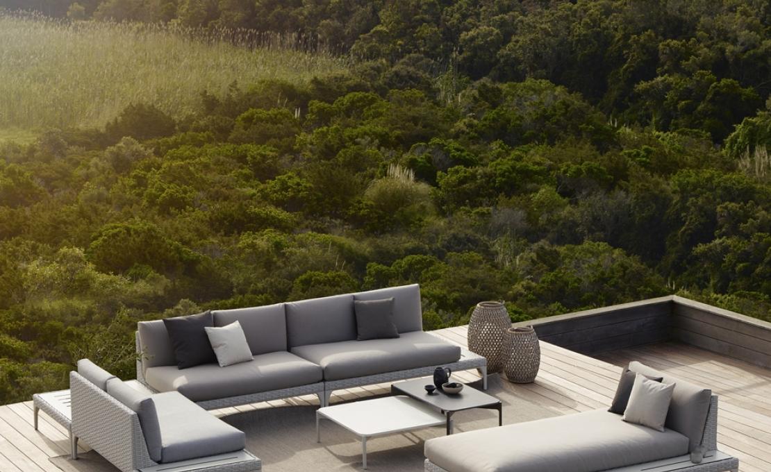 Уличный диван от фабрики Dedon модель Mu Modular Sofa