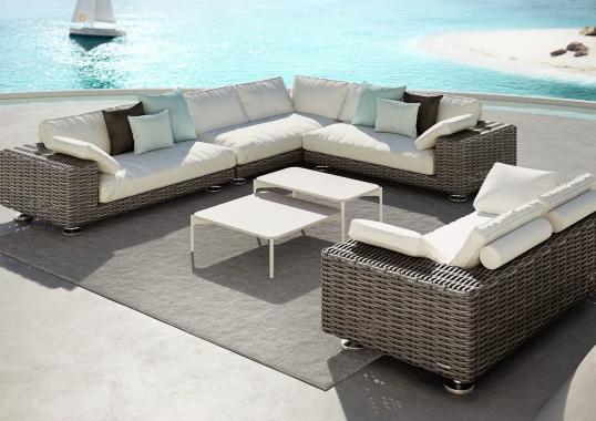 Уличный диван от фабрики Dedon модель Paros Sofa