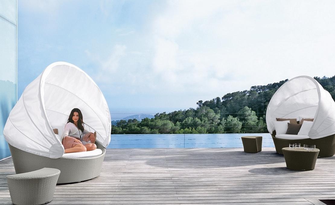 Уличный диван от фабрики Dedon модель Orbit Loveseat 