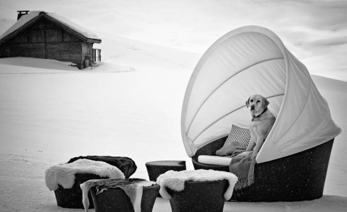 Уличный диван от фабрики Dedon модель Orbit Loveseat 