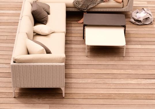 Уличный диван от фабрики Dedon модель Mu Modular Sofa