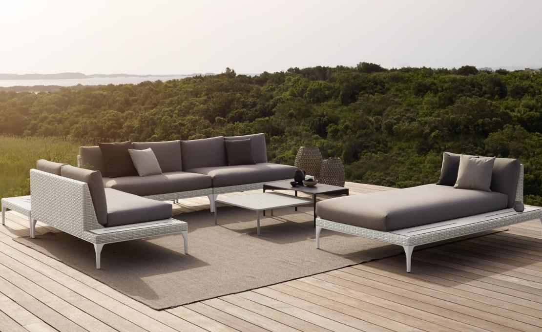 Уличный диван от фабрики Dedon модель Mu Modular Sofa
