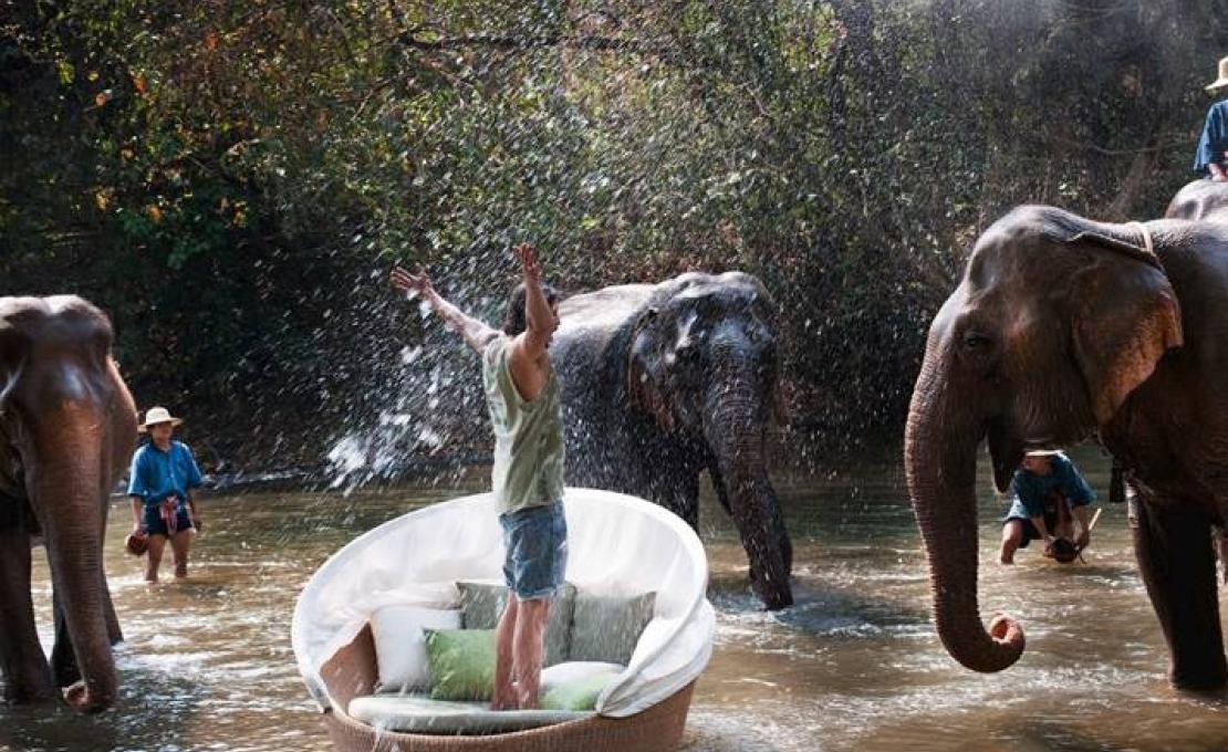 Уличный диван от фабрики Dedon модель Orbit Loveseat 