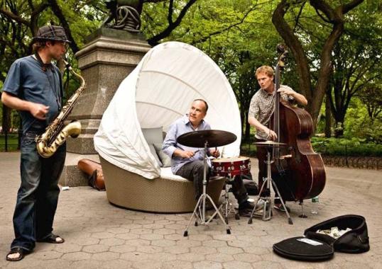 Уличный диван от фабрики Dedon модель Orbit Loveseat 