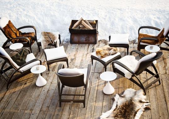 Уличный стол от фабрики Dedon модель Satellite Side Table