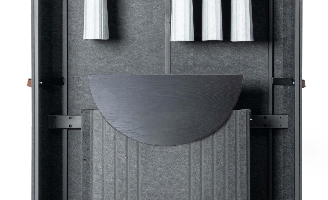 Журнальный столик от фабрики De Sede модель DS-5010-