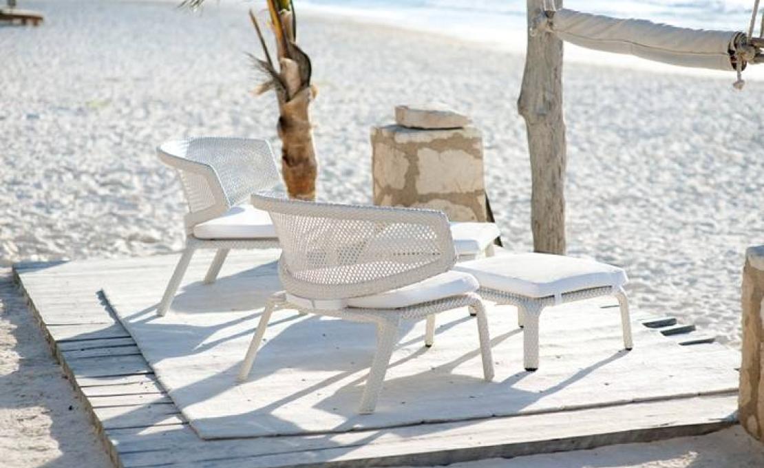 Уличное кресло от фабрики Dedon модель 049005