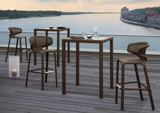 Уличный барный стул от фабрики Dedon модель 049028