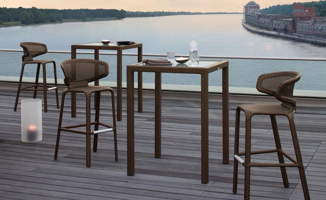 Уличный барный стул от фабрики Dedon модель 049028